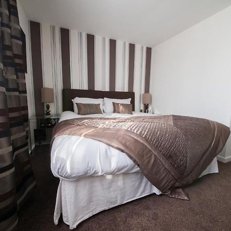 The Burnside Hotel Glasgow Bagian luar foto